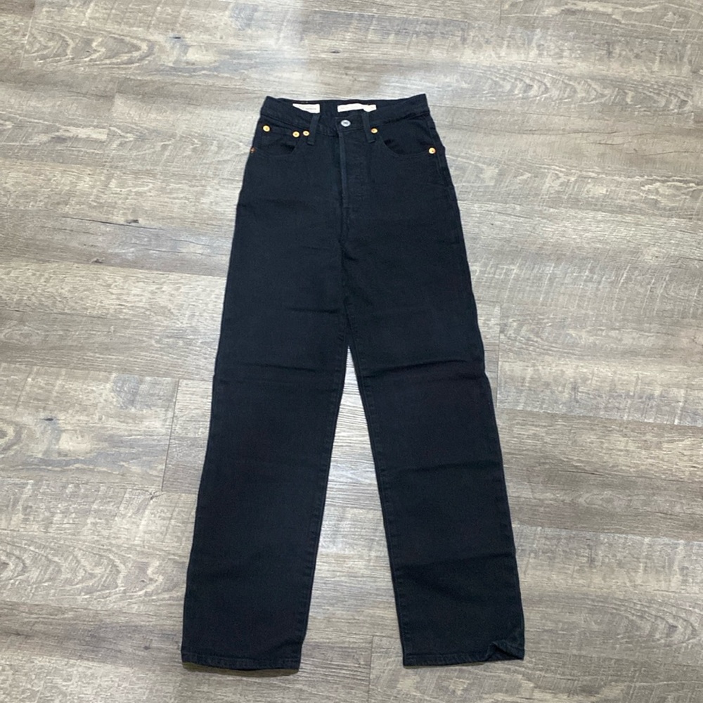 Levi’s Ribcage Straight Ankle